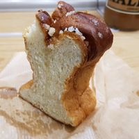 Brioche at Hot Vog in Paris