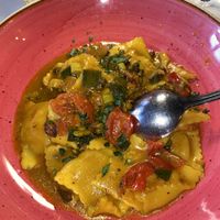 Tagesempfehlung : Ravioli mit Pfifferlingen in Kurkuma-Pfeffersoße  at La Taverna in Lueneburg
