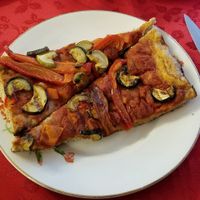 Vegan pizza at Les Gourmandises Louca  in Quebec