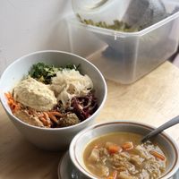 Bol gourmand et soupe du jour, délicieux 🥰😋 at Les Gourmandises Louca  in Quebec