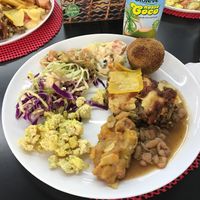 Options from the buffet (lunch time) at Gran Vegano in Sao Paulo