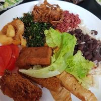 Variedade de alimentos  at Gran Vegano in Sao Paulo