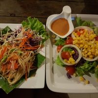 Papaya salad and vegetable salad 😍 at Mama Cindy Restaurant in Khao Lak