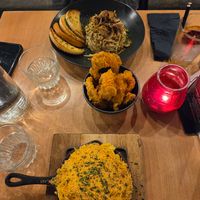 Carbonara and mac & cheese at Down the Hatch in Liverpool