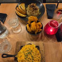 Carbonara and mac & cheese at Down the Hatch in Liverpool