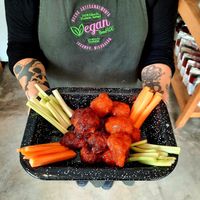 Cauliflower wings 🔥🔥🔥 uff simplemente deliciosas! at Vegan Parad-ice in Cruz De Huanacaxtle