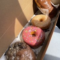 🤤🤤🤤 at Doe Donuts in Portland