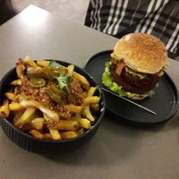 Chili cheese fries and chili cheese burger   at Attila Hildmann Organic Snackbar I in Berlin