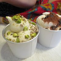 Frozen yogurt at Laelo in Paris