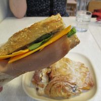 Sandwich jambon-fromage, pain au chocolat aux amandes at Laelo in Paris