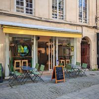 facade at Le Triple V in Caen