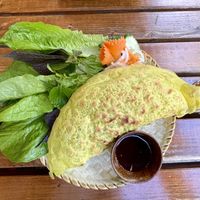 Crispy pancake with tofu and vegetables  at Chay Long in Berlin