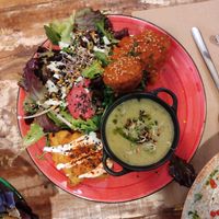 Plato combinado at Mapa Verde in San Sebastian