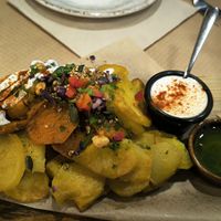 Patatas y boniato al alioli at Mapa Verde in San Sebastian