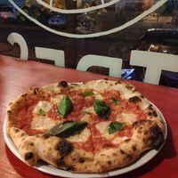 Pizza Margherita Vegana at Zerostress Pizza - Friedrichshain in Berlin