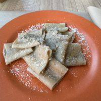 Pesto pasta   at VgOloso in Venice