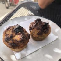 Banana and chocolate chip vegan muffins at Kukulpan in San Cristobal De Las Casas