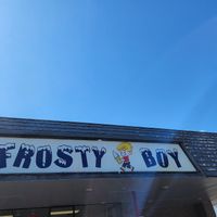 YUMMY YUMMY Vegan and Non Vegan choices at Frosty Boy in Grand Rapids