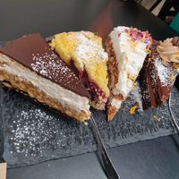 Snickers Torte, Pflaumen-Mohn-Streuselkuchen, Kokos-Möhren-Torte & Schoko-Espresso-Torte at Rosenberg in Potsdam