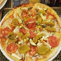 Fresh Farm Pizza (Large) - 219 baht at Rad Rabbit in Chiang Mai