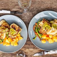 Guacamole Burritos at Rainbow Cafe in Ella