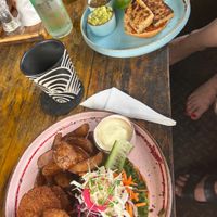 Grilled Tofu Burger, Crunchy Mushroom Burger (incl. Vegan mayo) #Veganuary at Rainbow Cafe in Ella