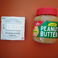 Mushroom spread and peanut butter at Bio-Barát in Budapest