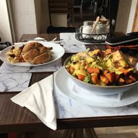 143V Breakfast Bagel and Rainbow Bowl (amazing) at 143V in Cork