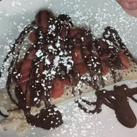 Galette con chocolate negro y fresas. Riquisima!  at El Gat Creperia in Cambrils
