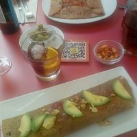 Crêpes veganas: escalivada y aguacate at El Gat Creperia in Cambrils