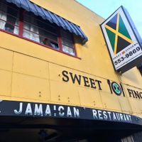 outside at Sweet Fingers Restaurant in San Leandro