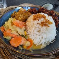 Sayur lodeh, tahu kuning (?), sambal goreng tempé, rice. at Pasundan in Nijmegen