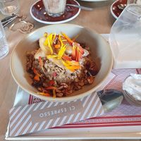 Sticky date porridge at C1 Espresso in Christchurch