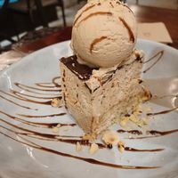 Tarta de kinder bueno at Pizzi & Dixie in Madrid