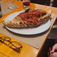 Calzone at Pizzi & Dixie in Madrid