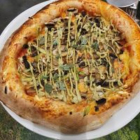 Pizza pistacchio at Pizzi & Dixie in Madrid