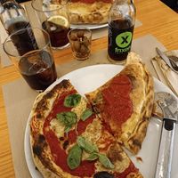  at Pizzi & Dixie in Madrid