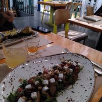 Salad starter at Pizzi & Dixie in Madrid