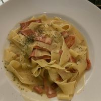 Both dishes we had were absolutely delicious   at Pizzi & Dixie in Madrid