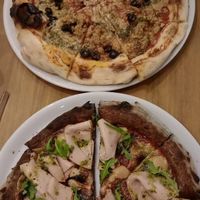  at Pizzi & Dixie in Madrid