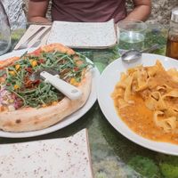  at Pizzi & Dixie in Madrid