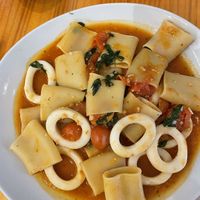  Calamarata con salsa de tomate  at Pizzi & Dixie in Madrid