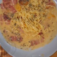  at Pizzi & Dixie in Madrid