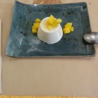 Vegan pannacota at Pizzi & Dixie in Madrid