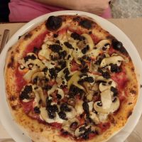 tartufata at Pizzi & Dixie in Madrid