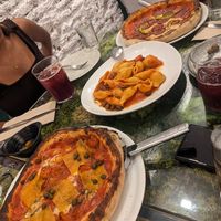  at Pizzi & Dixie in Madrid