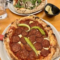 Pizza de pepperoni  at Pizzi & Dixie in Madrid