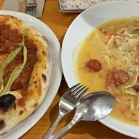   at Pizzi & Dixie in Madrid