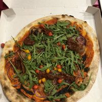 Pizza at Pizzi & Dixie in Madrid