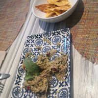 Guacamole con totopos at Cerveceria Victoria in A Coruna